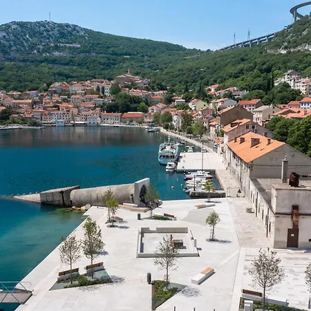 Capon - Just A Few Steps From The Sea! 아파트 *